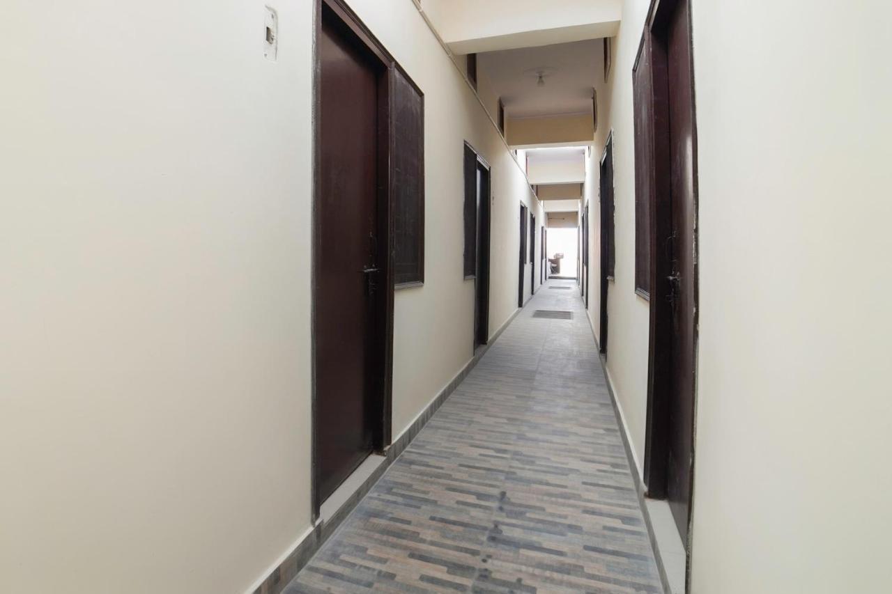 Spot On 67119 Hotel Shivam Residency Rāmpura Exterior photo